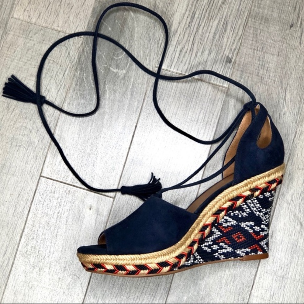 Cabi Isla leather espadrille ankle tie wedge size 6 navy embroidered